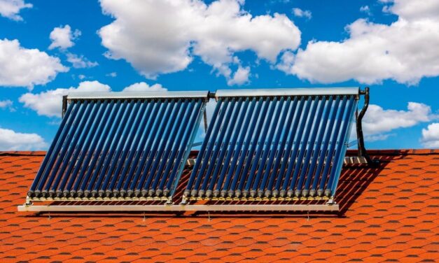 Soluções energéticas para condomínios: vantagens dos aquecedores solares